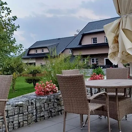 Parma 3* Ostružná