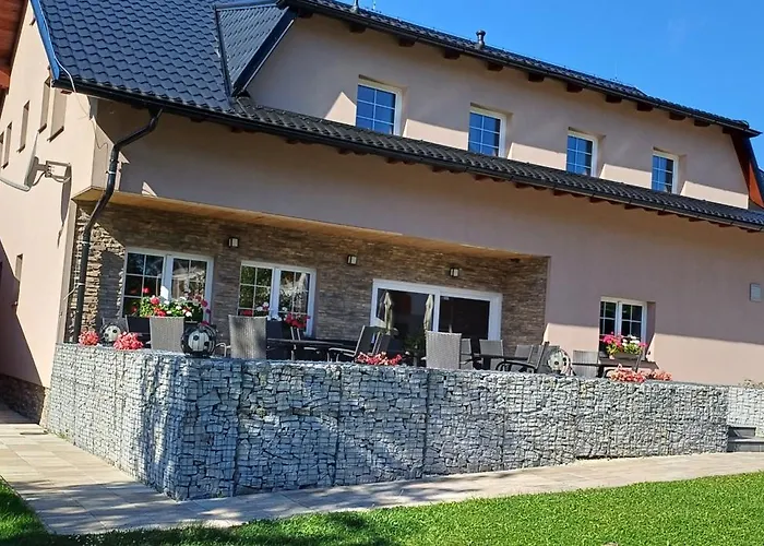 Parma 3* Ostružná